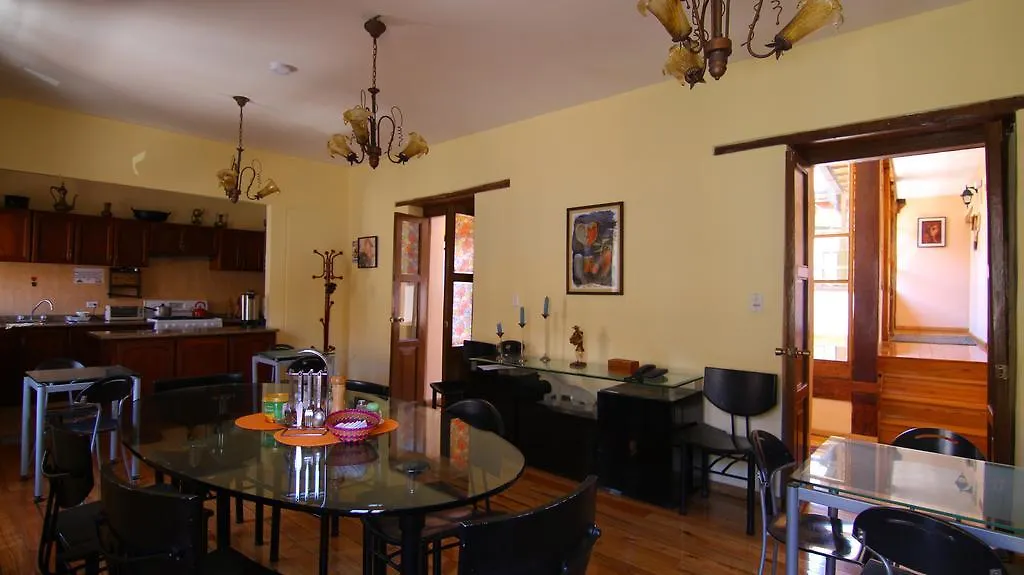 Hostel Huasi Lodge